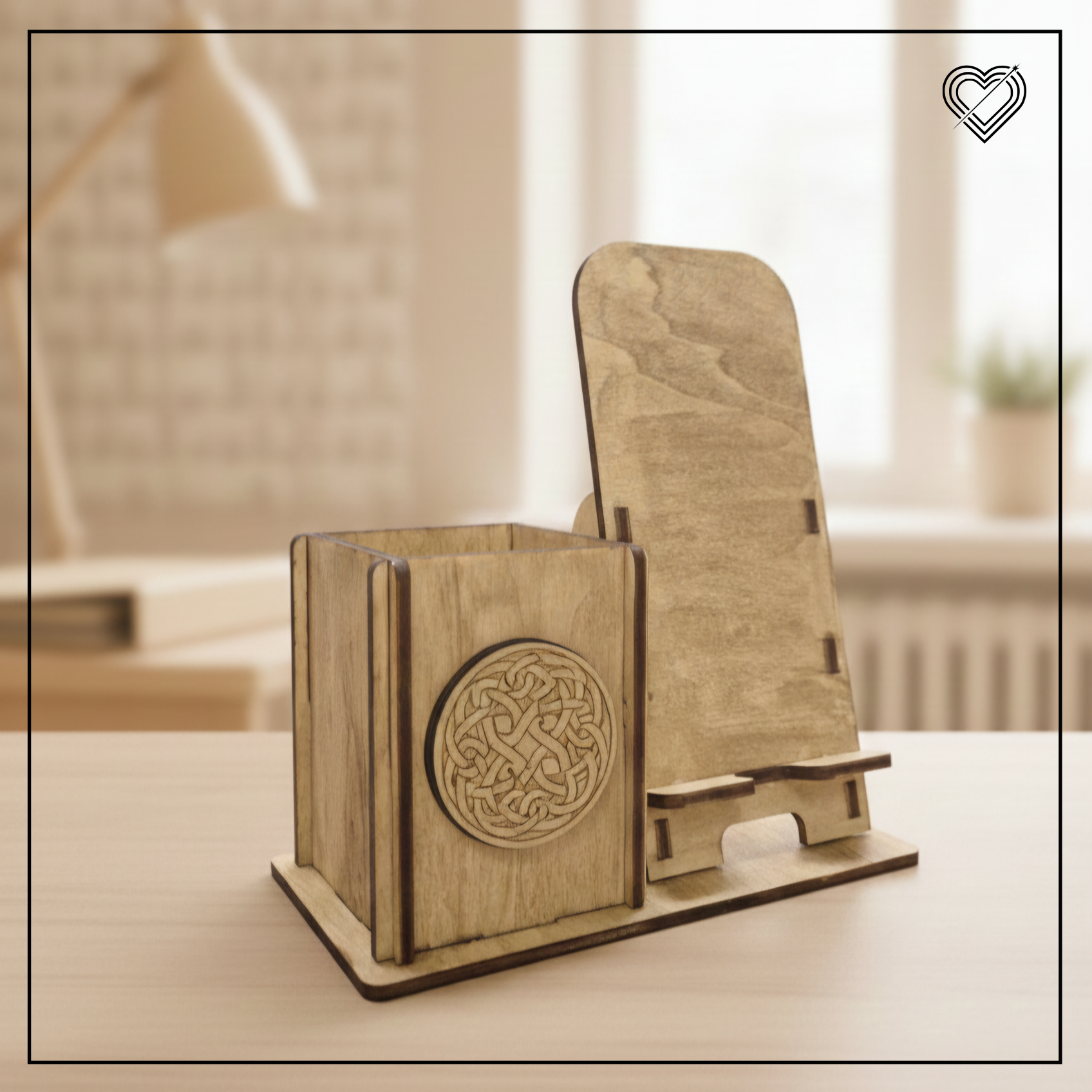 Handy- und Stiftehalter mit Personalisierung